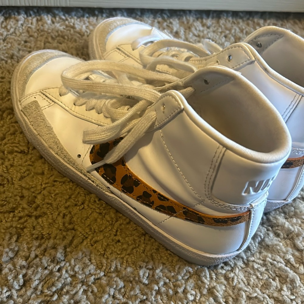 nike cheetah stripe